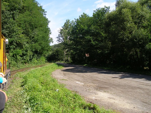 img00004.jpg